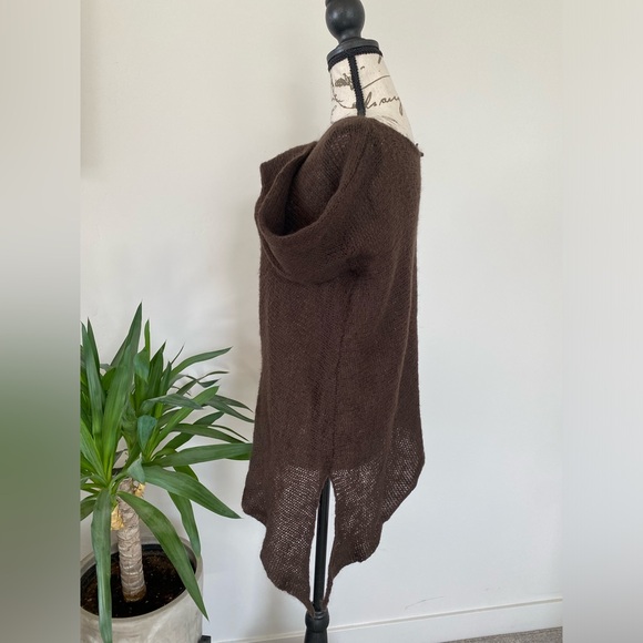 Wooden Ships High-Low Brown Sweater - Picture 2 of 4